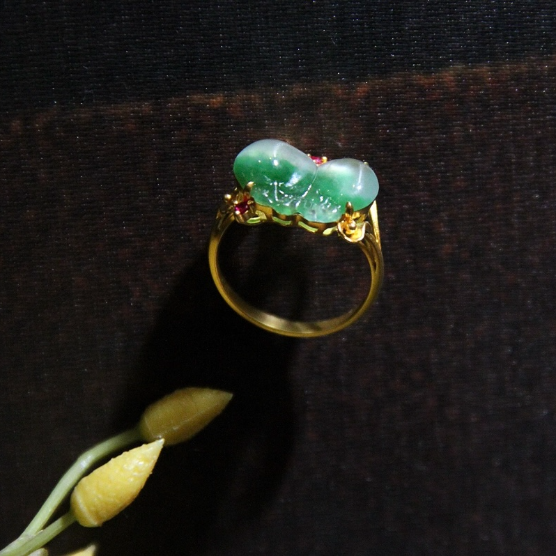 玻璃种柿柿如意翡翠戒指