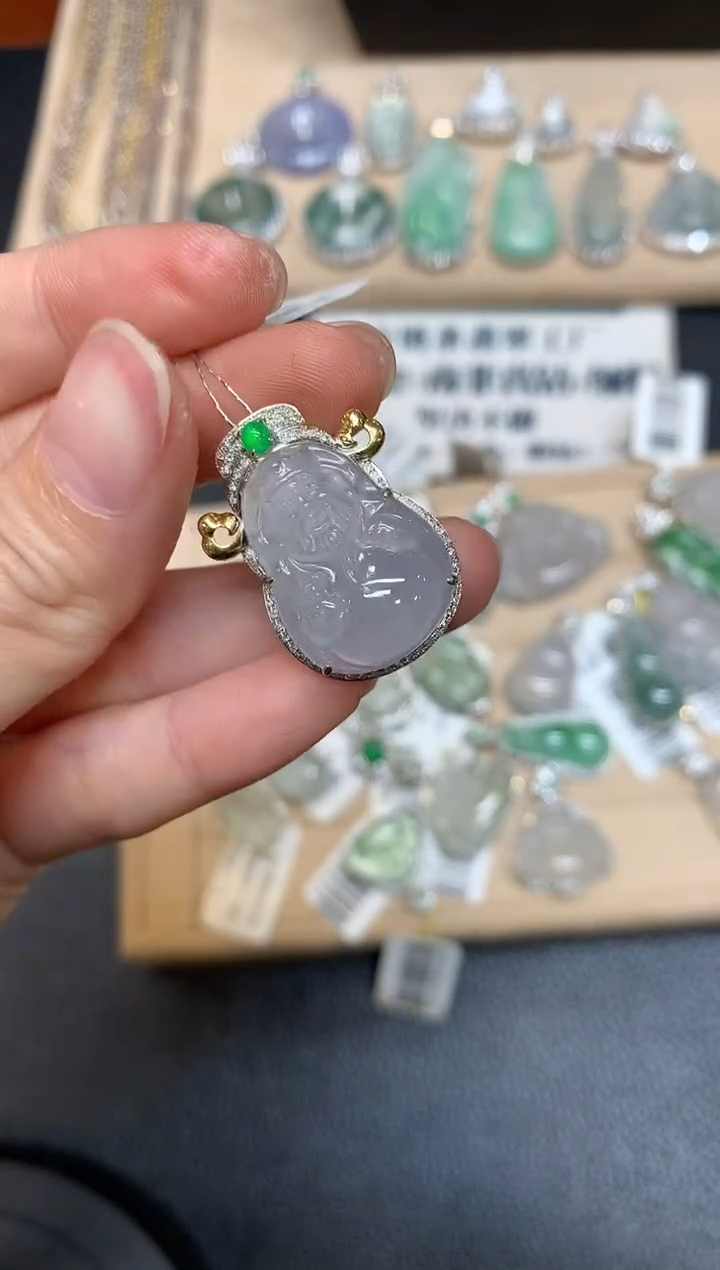 【闪购商品】翡翠颈饰18K金镶嵌财神【无服务费
