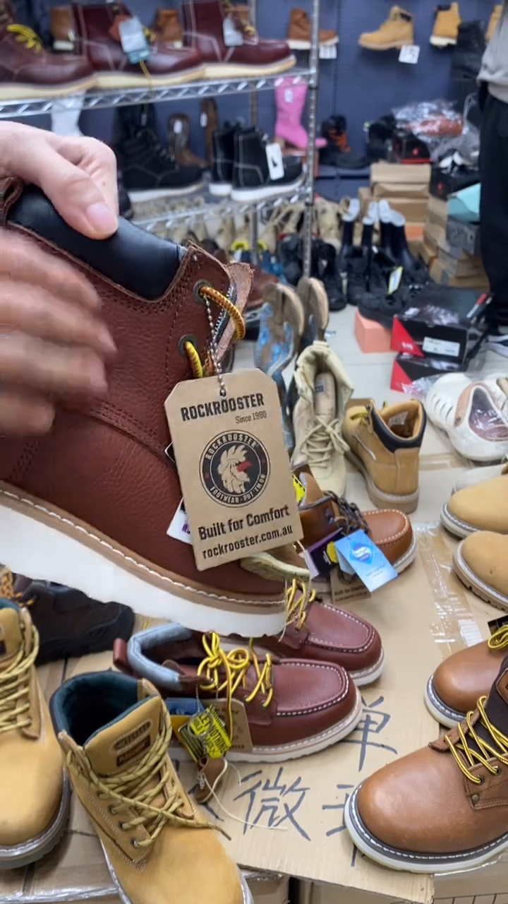 牛皮40码，V360 运动鞋码，工装靴 默认瑕疵 领口氧化