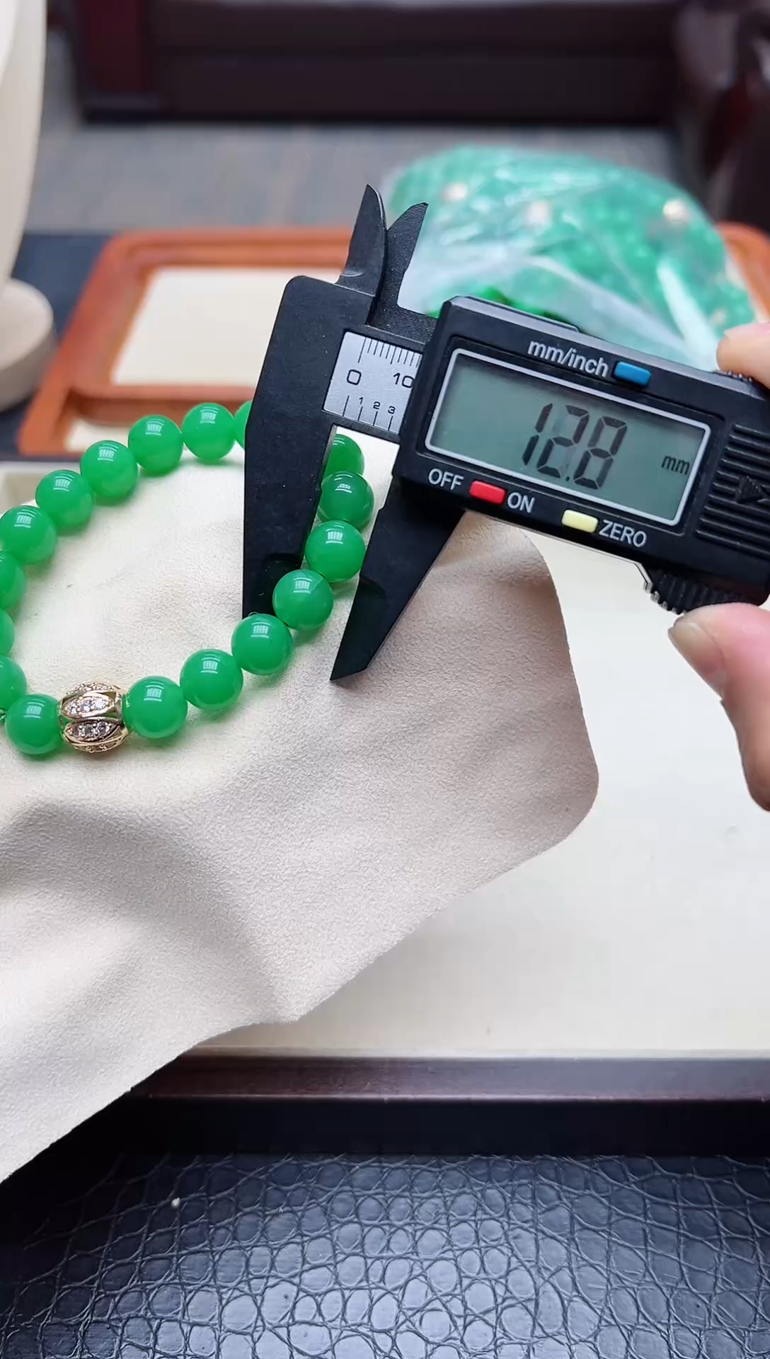 【闪购商品】翡翠颈饰14K金镶嵌手串手串
