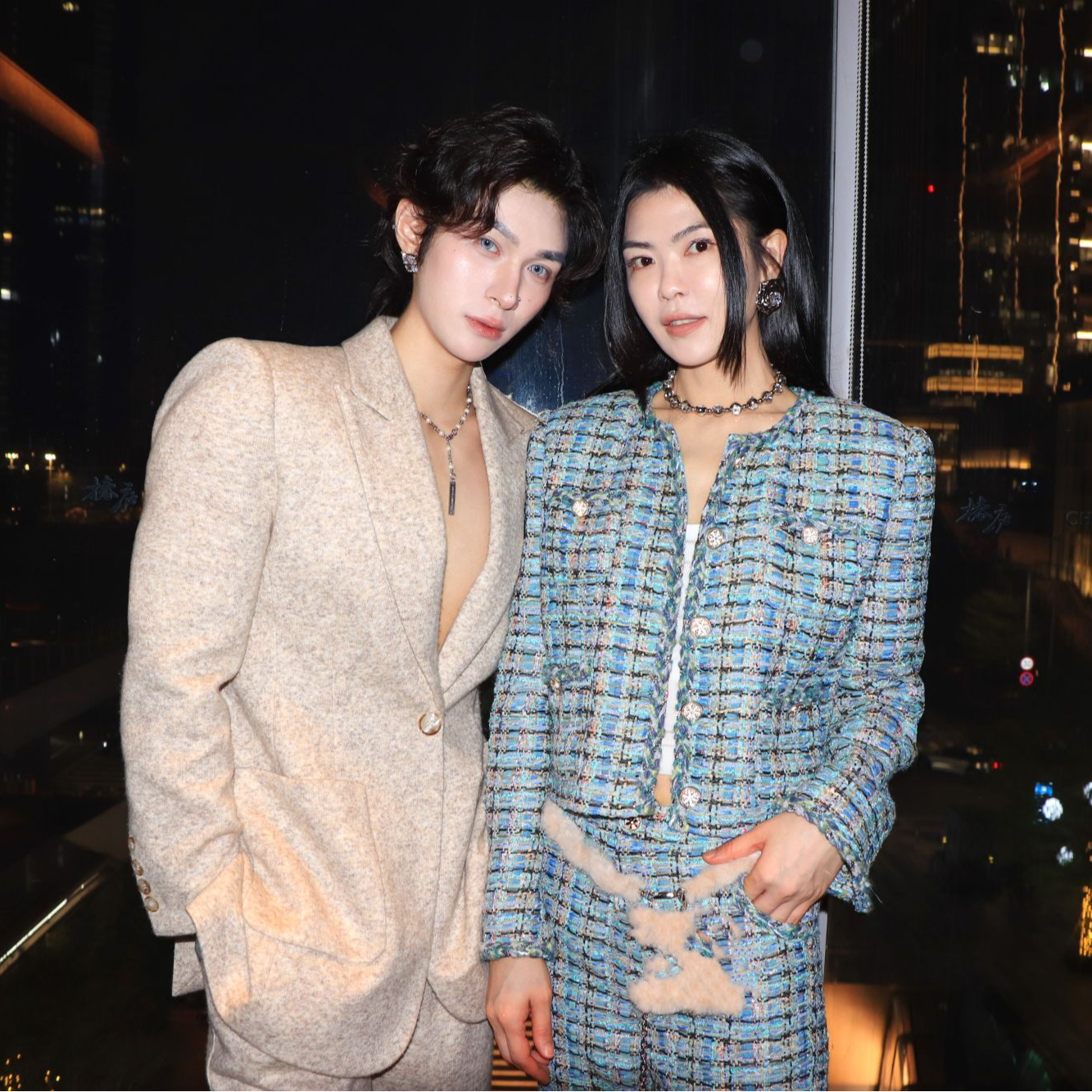 DIER【繁华都市】蓝色小香风白扣无领长袖上衣长裤套装TZ15047