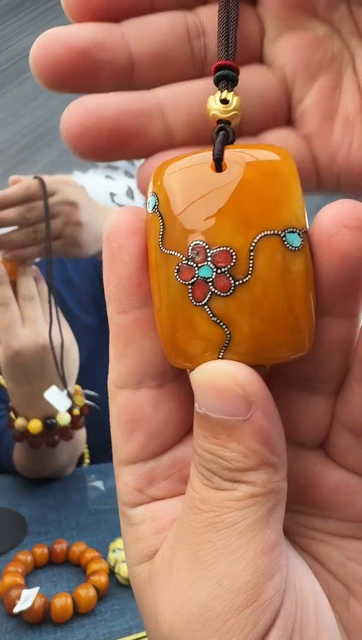 蜜蜡未镶嵌珠宝奇石假一罚十26，发一件