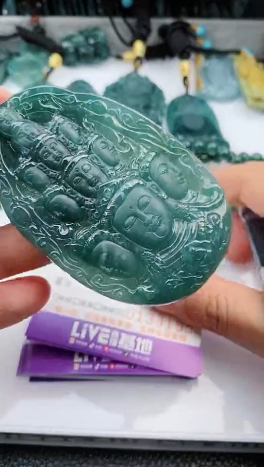 【闪购商品】翡翠颈饰未镶嵌