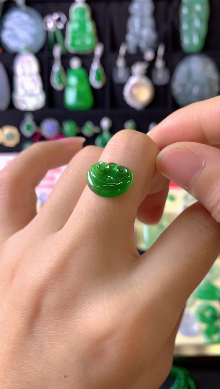 定制翡翠未镶嵌1裸玉（客户意向镶嵌）