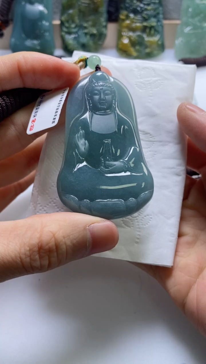 【闪购商品】翡翠挂件未镶嵌             