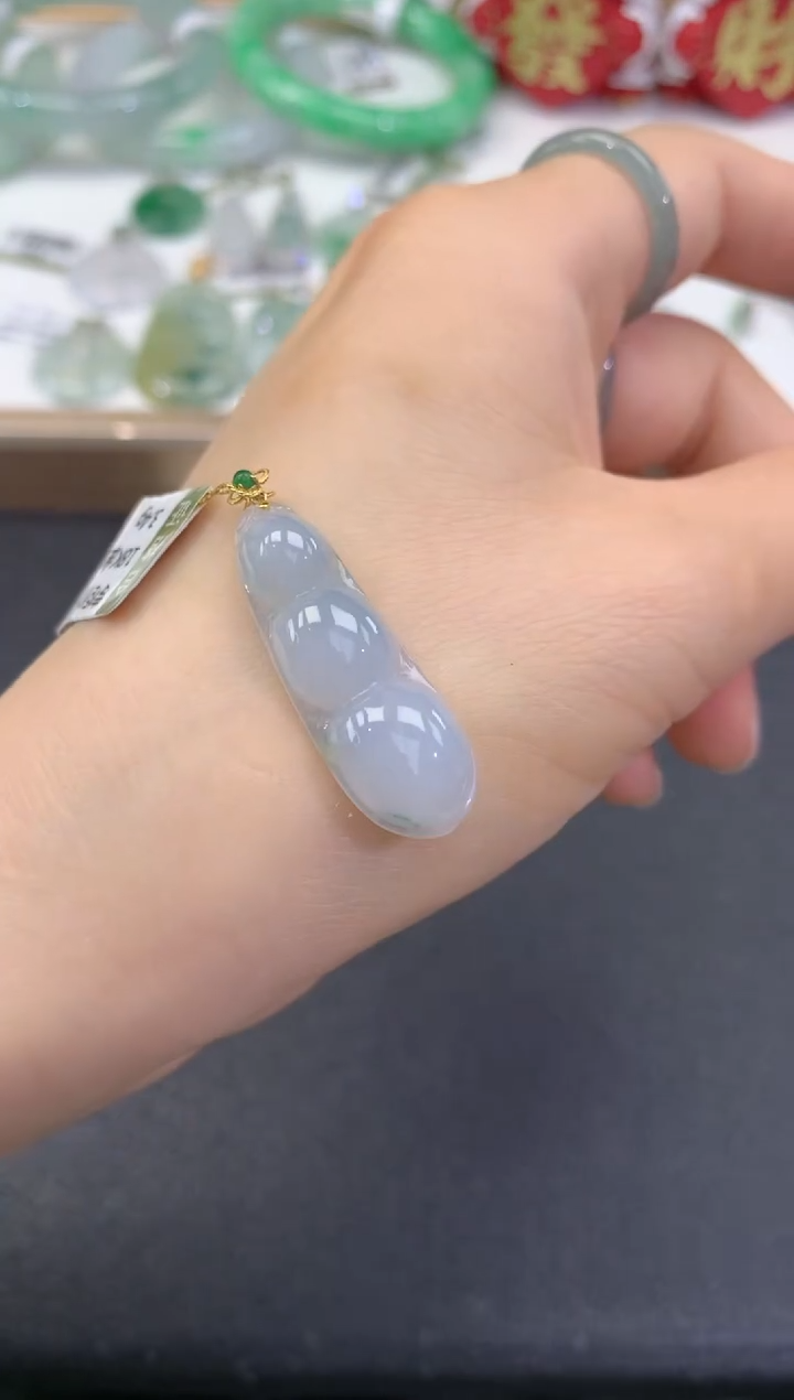 【闪购商品】翡翠颈饰18K金镶嵌              