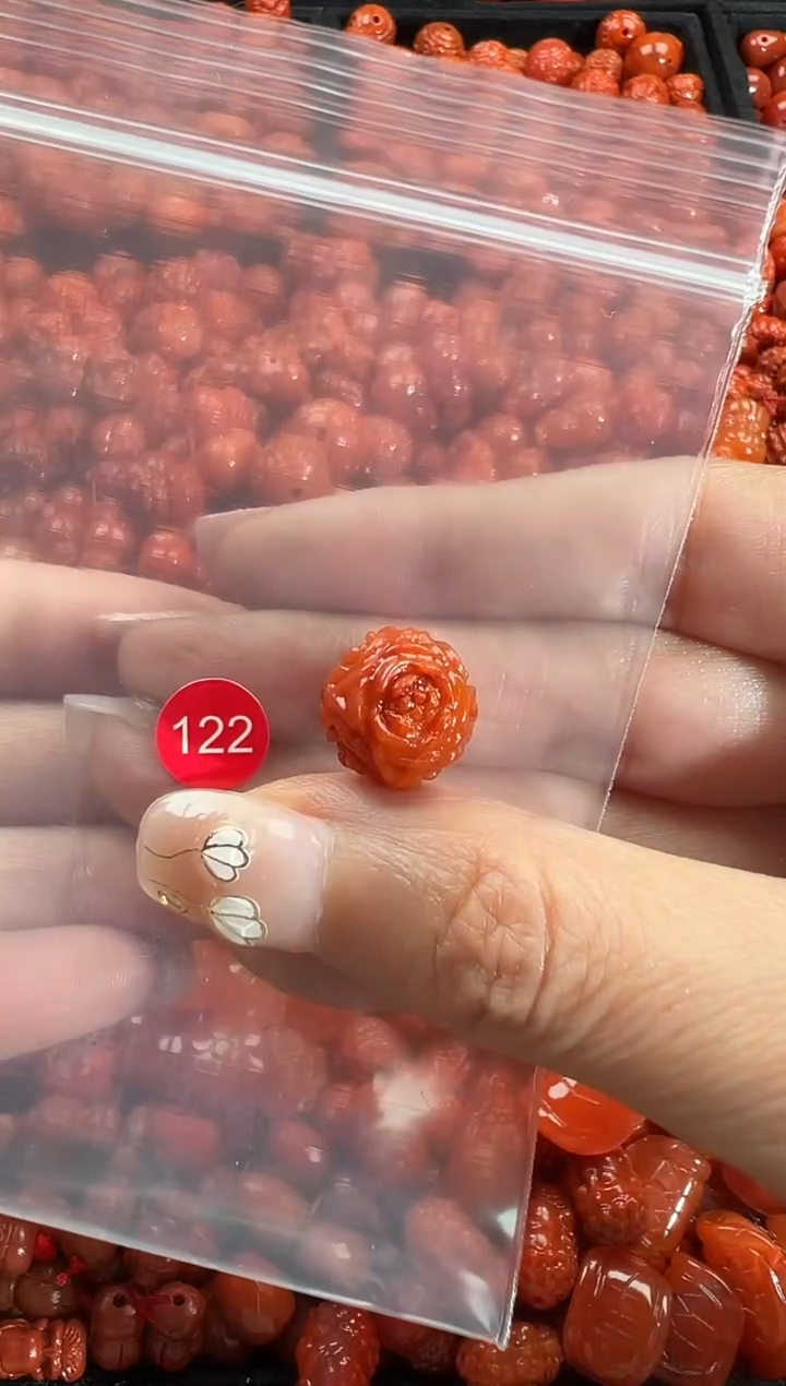 颈饰未镶嵌南红玛瑙1