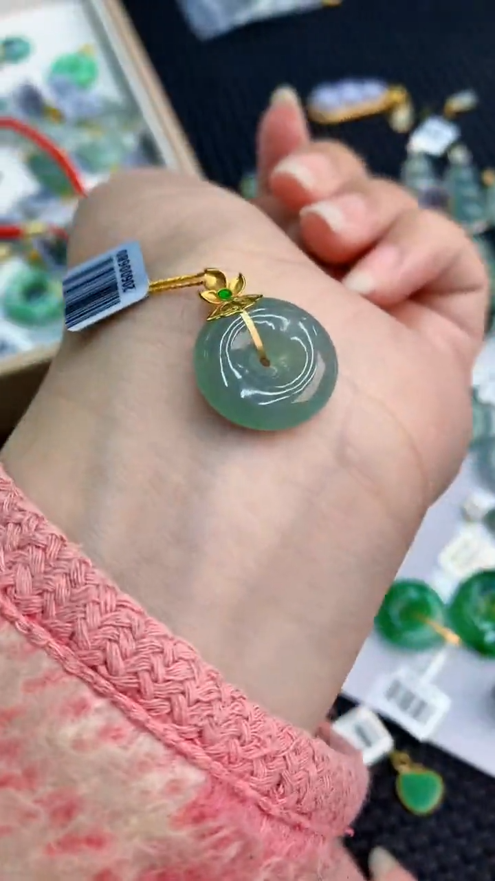 【闪购商品】翡翠颈饰18K金镶嵌            8