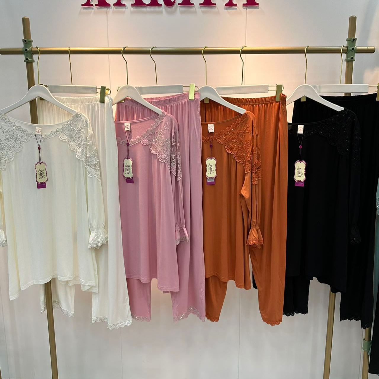 xarifa莫代尔烫钻女士秋冬睡衣家居服两件套休闲舒适3136