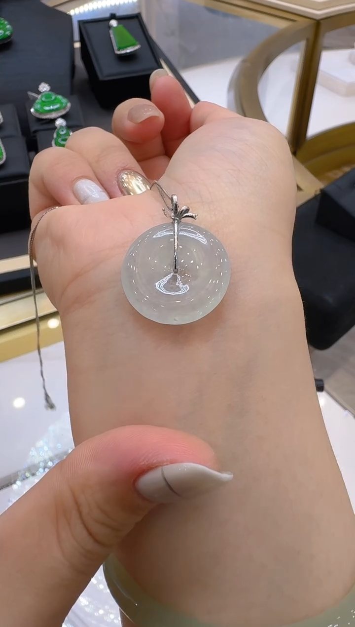 翡翠18K金镶嵌吊坠(不含链)多样性团购发一件