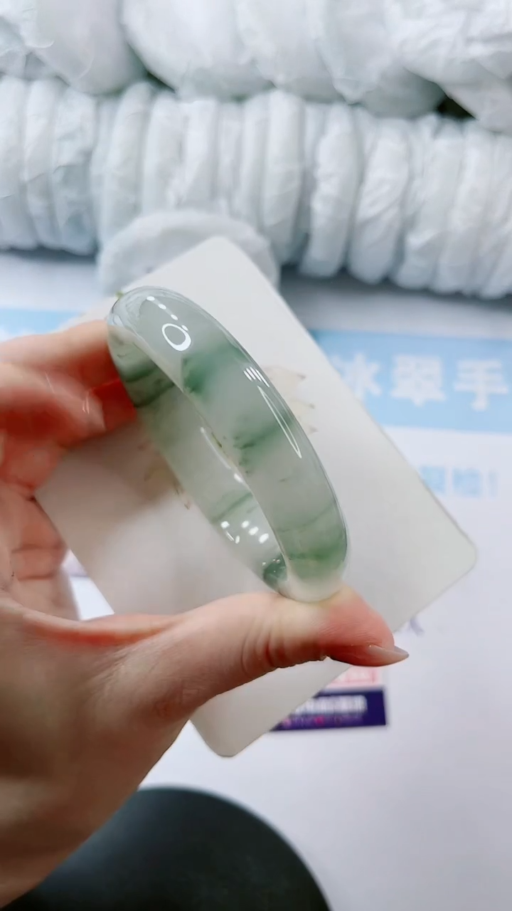 【闪购商品】石英质玉手镯未镶嵌多样性发货V404