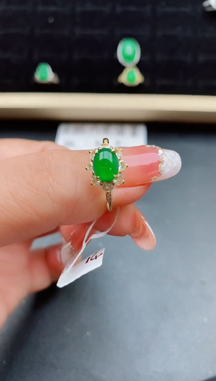 【闪购商品】翡翠戒指银S925镶嵌0585080