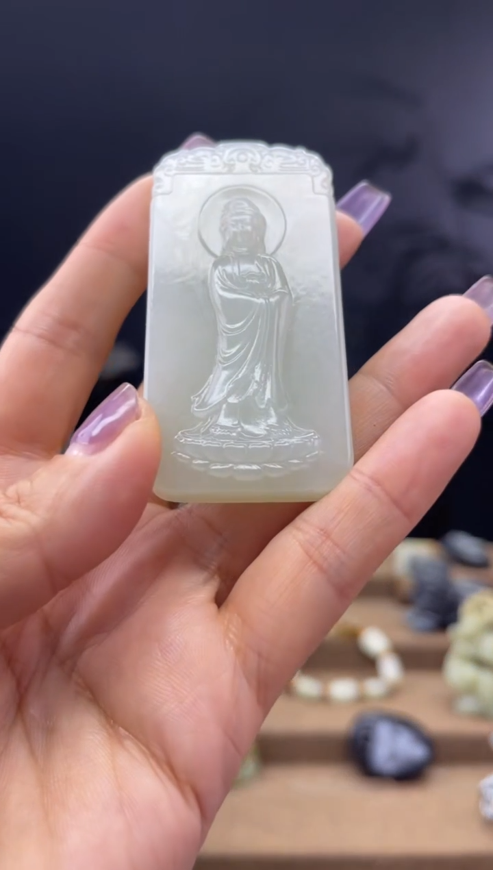 颈饰未镶嵌和田玉1