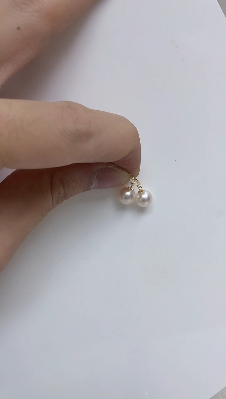 18K金镶嵌耳饰海水珍珠                   