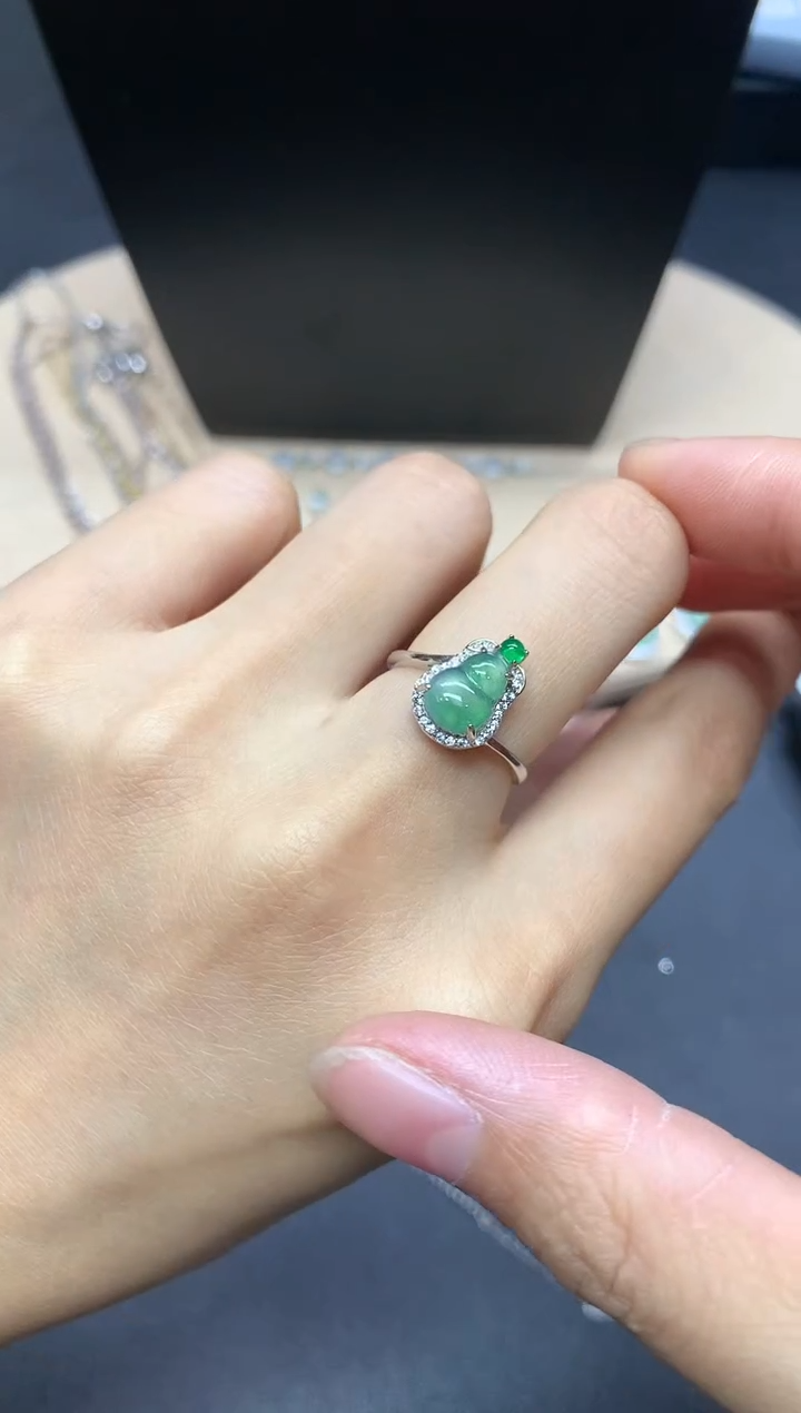 【闪购商品】翡翠戒指银S925镶嵌葫芦【多样性发其一】