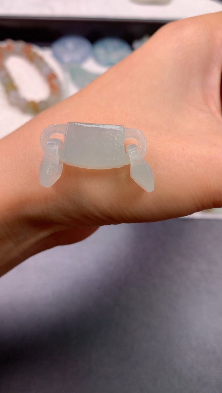 未镶嵌定制翡翠0198181698（27*18*6.9）