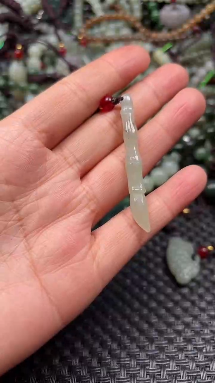 【闪购商品】和田玉颈饰未镶嵌1