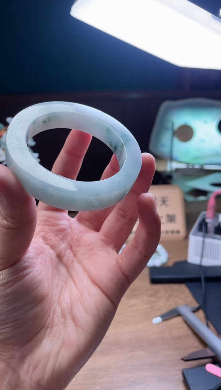 【闪购商品】定制翡翠手镯未镶嵌定制