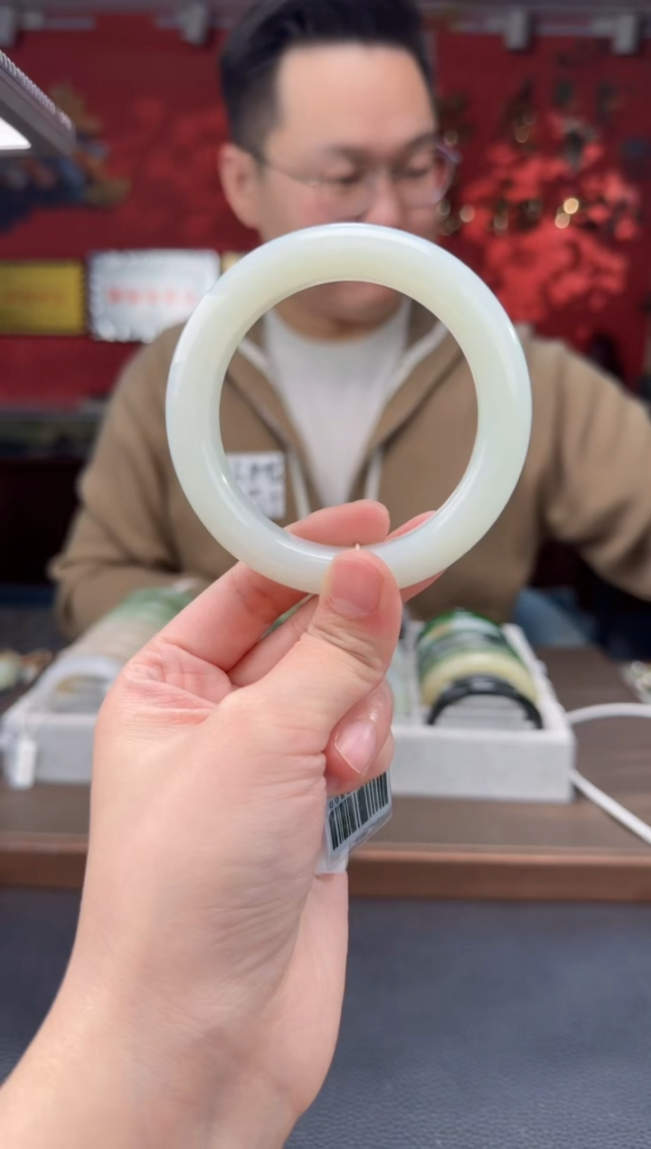 【闪购商品】和田玉.未镶嵌白玉正装镯54-60