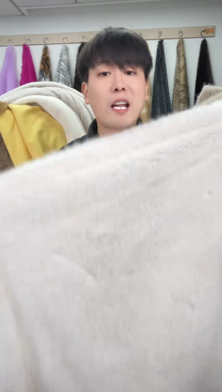 狐狸毛A93尺寸1.9*2