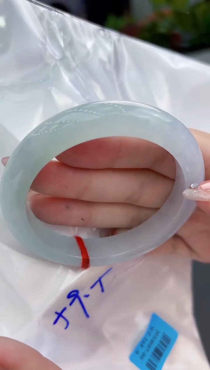 【闪购商品】翡翠手镯未镶嵌翡翠手镯