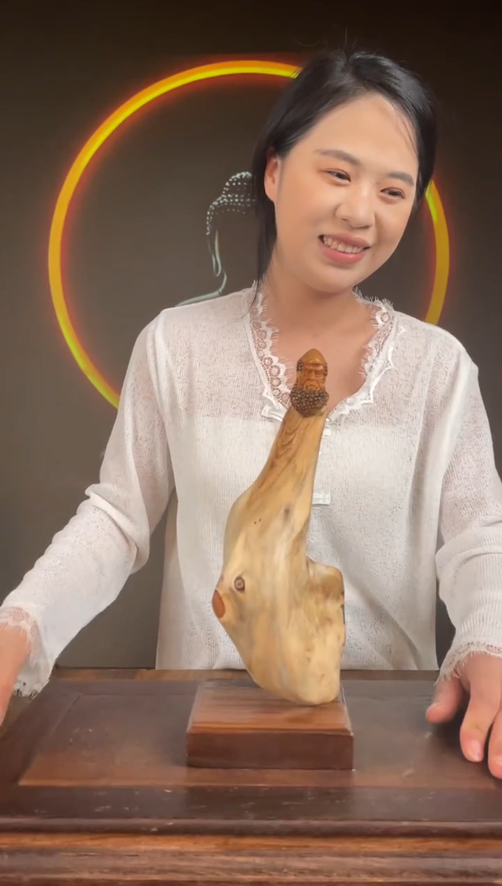 【闪购商品】柏木（崖柏）手工摆件,先抢先得!295