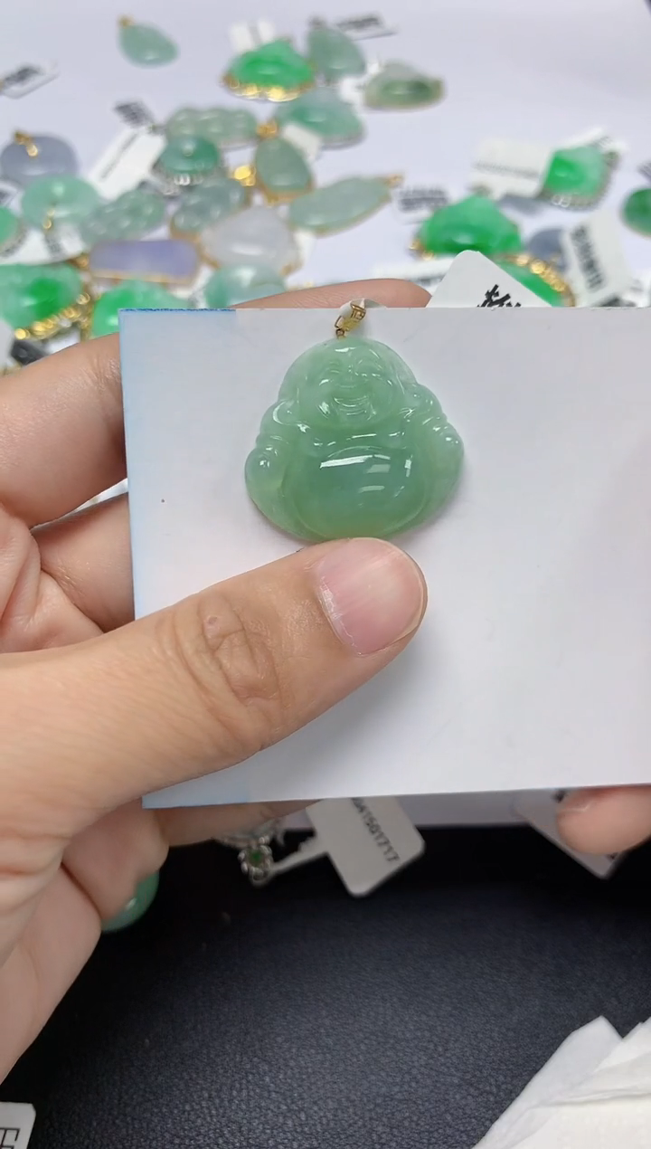 翡翠18K金镶嵌颈饰天然缅甸翡翠A货