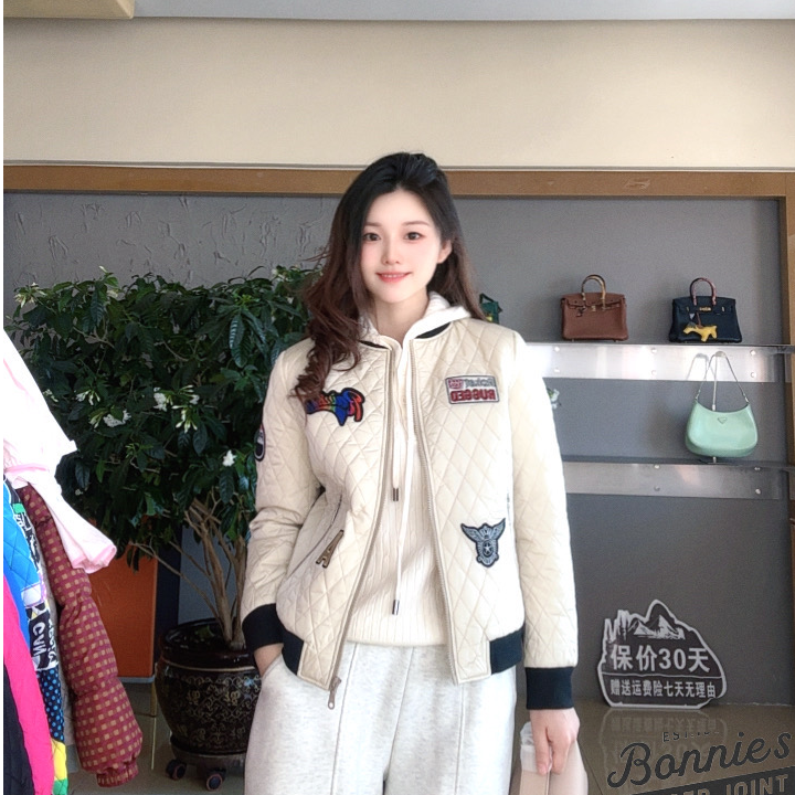 020米白立领拉链免烫冬季夹克短外套百搭气质加厚