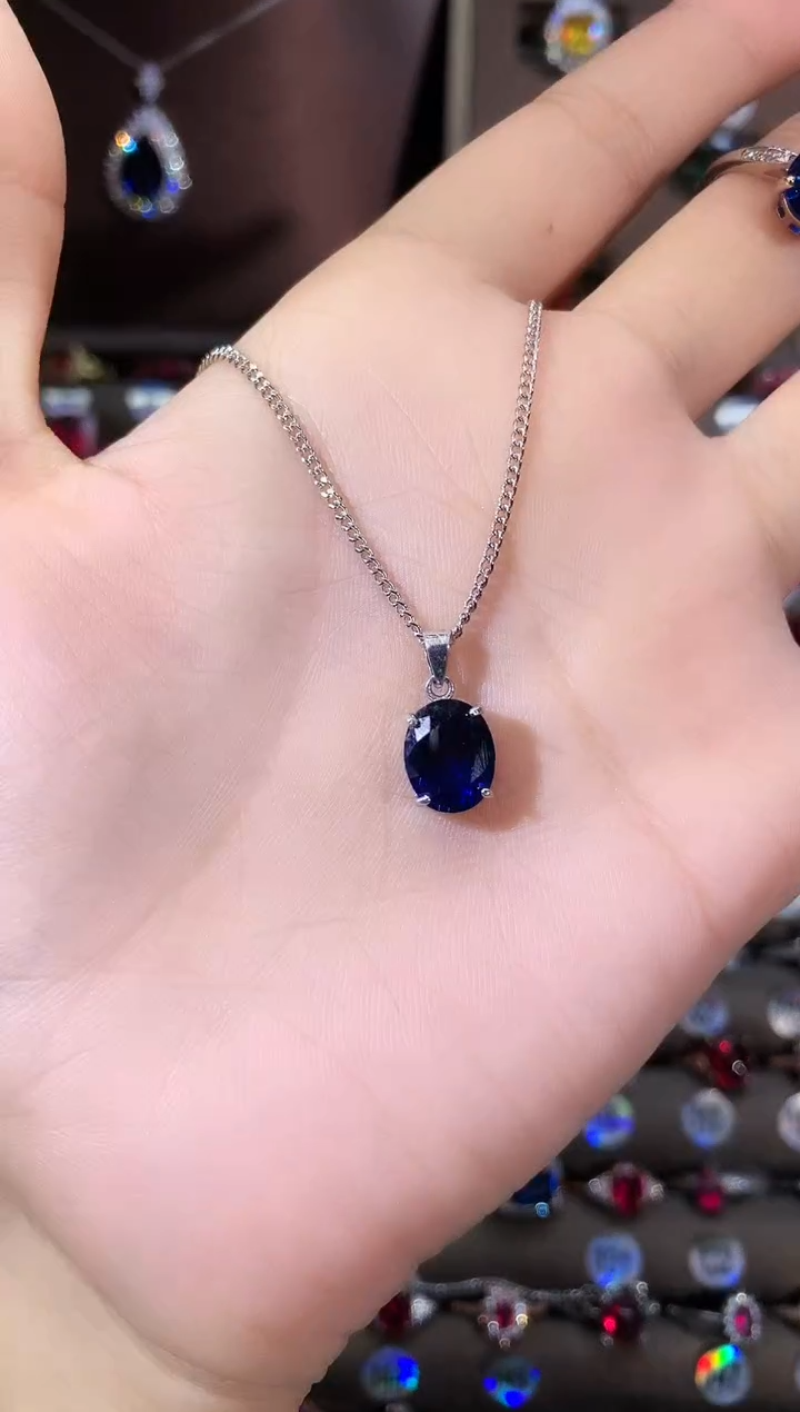 吊坠(赠链)蓝宝石银S925镶嵌810