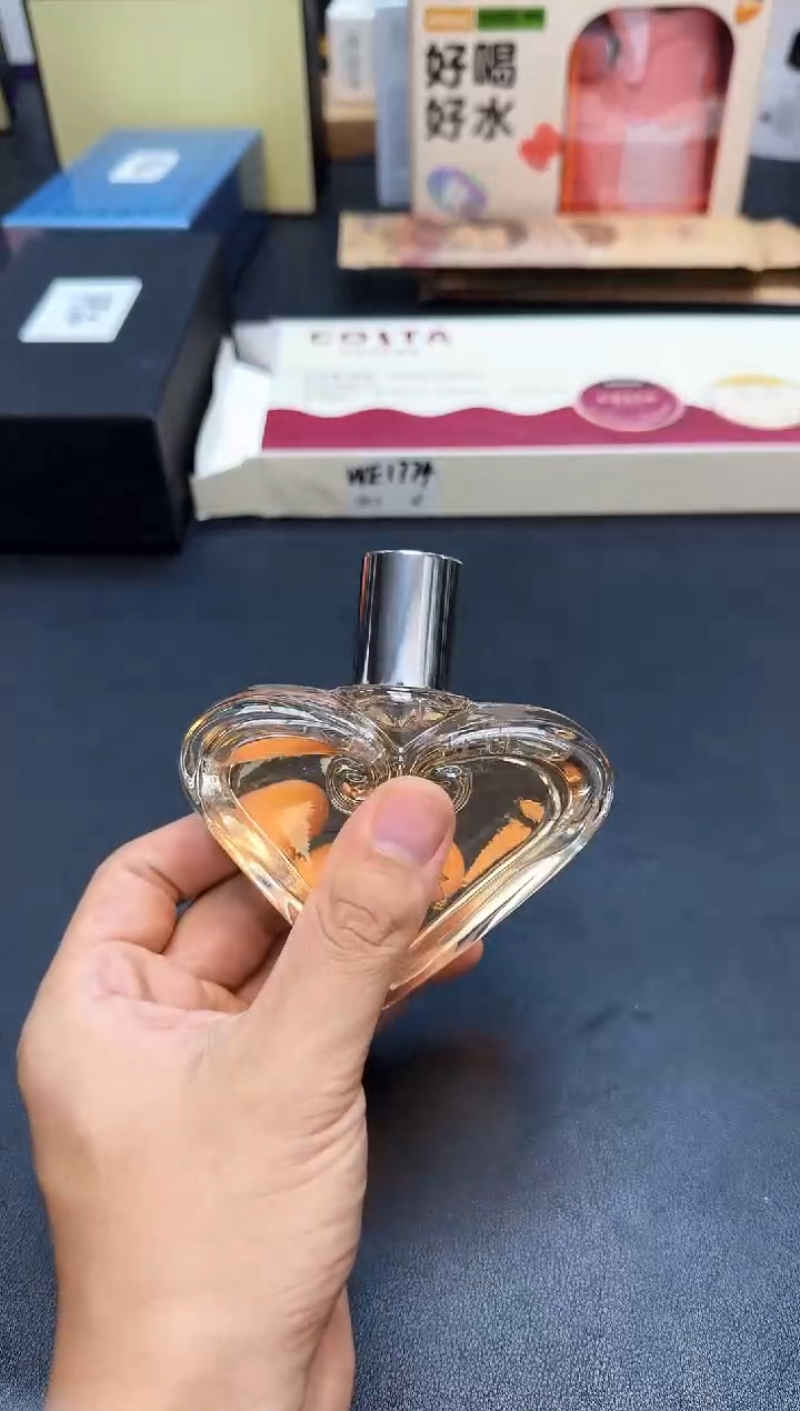瓷片全新正品一件不留@@WE848