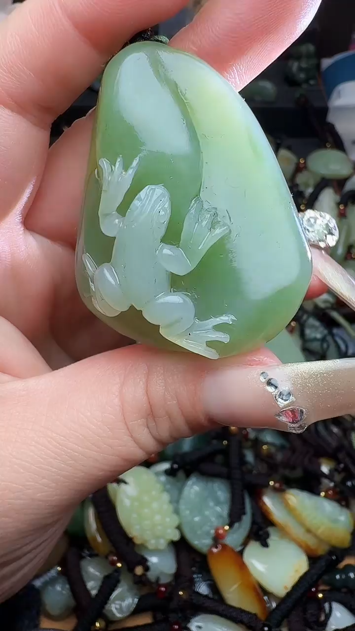 【闪购商品】和田玉颈饰未镶嵌青蛙