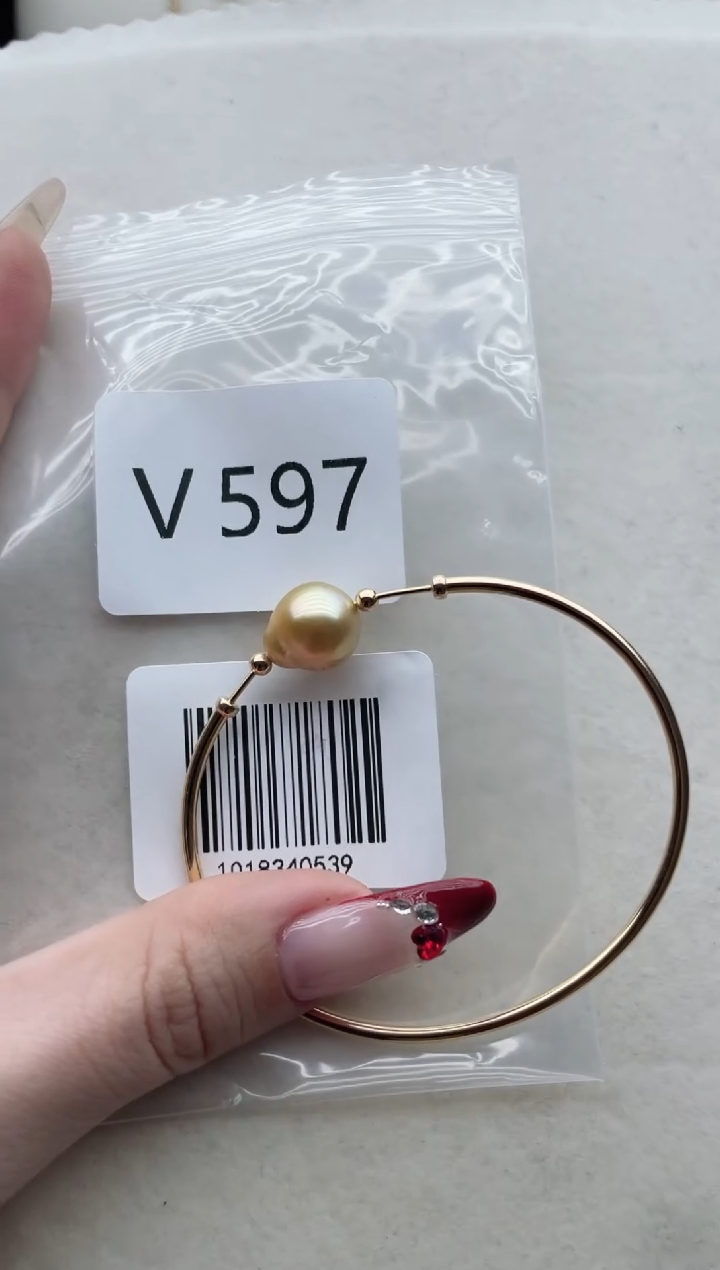 【闪购商品】海水珍珠手镯银S925镶嵌V597