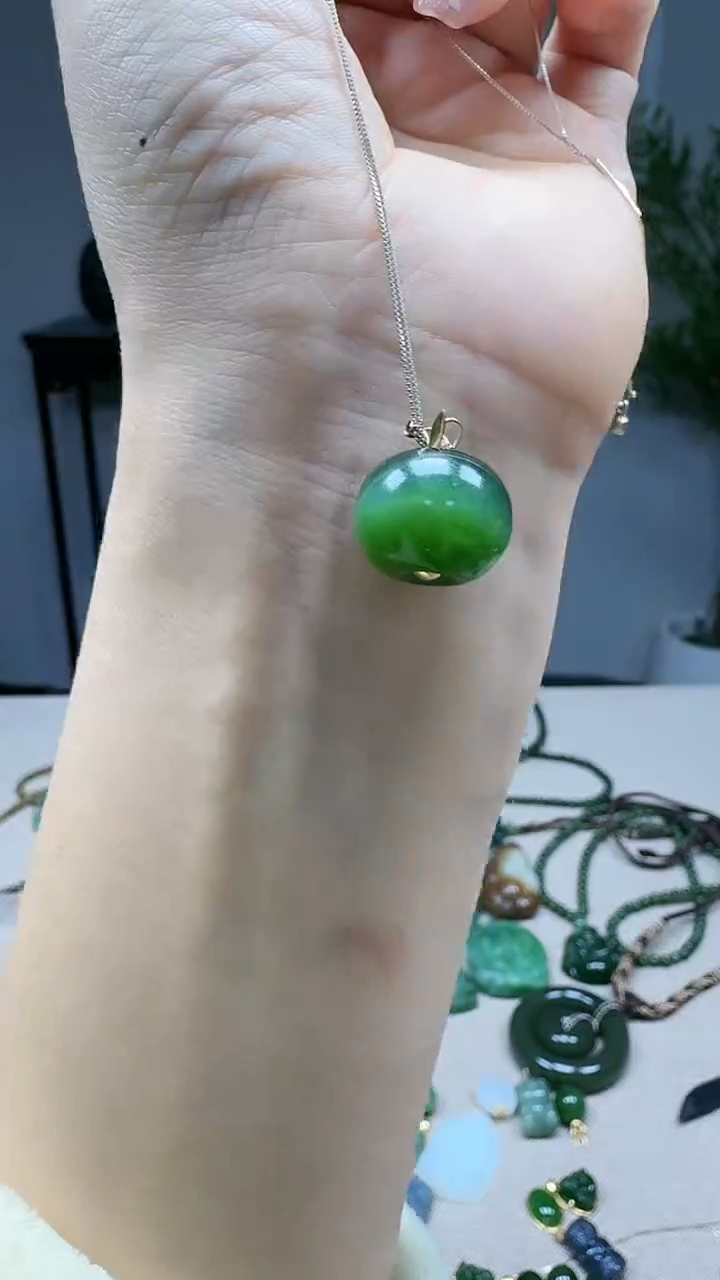 吊坠(不含链)18K金镶嵌和田玉1