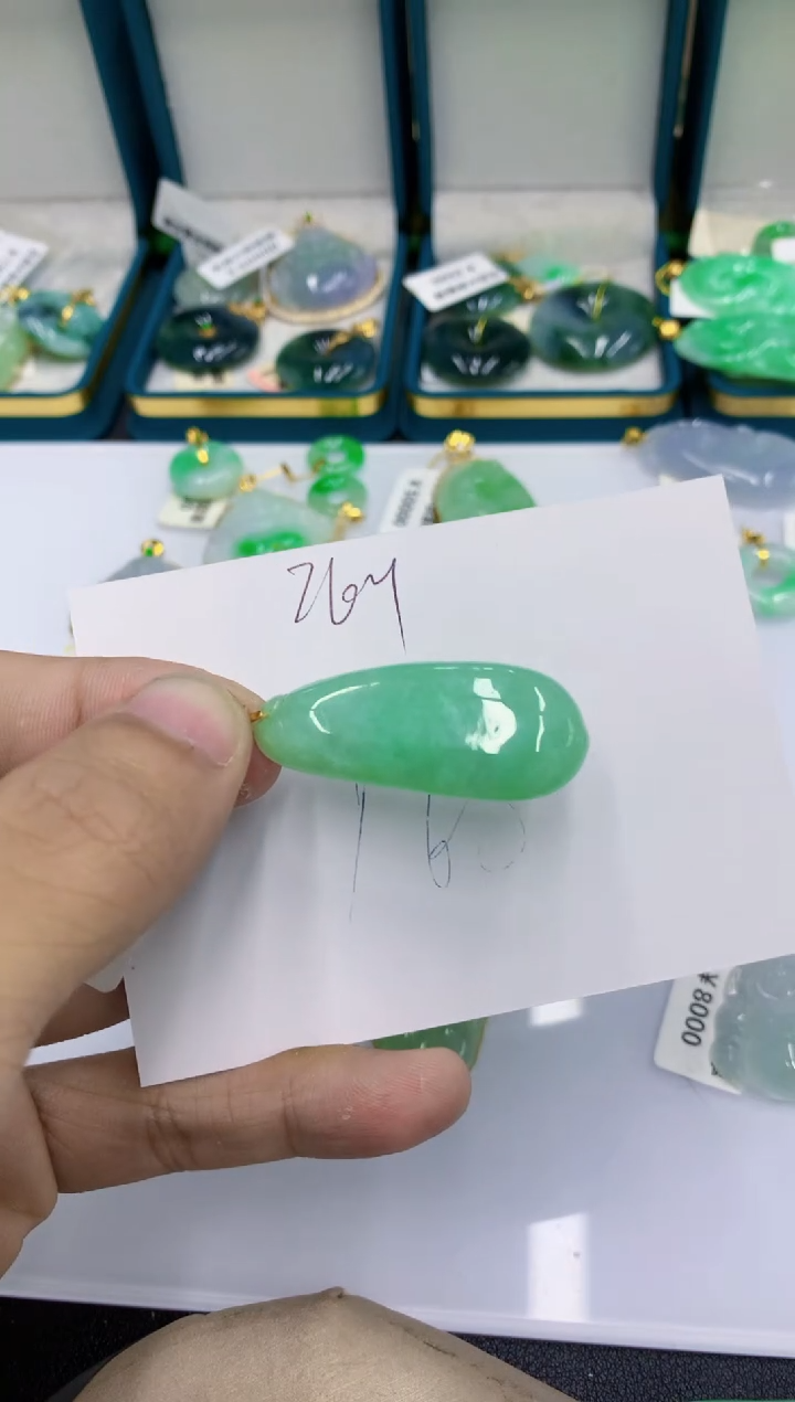 颈饰未镶嵌翡翠1111111111