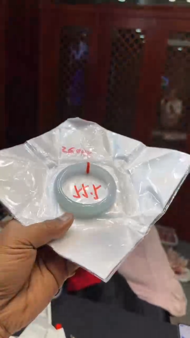 【闪购商品】翡翠手镯未镶嵌手镯