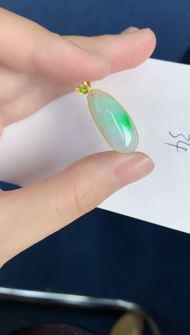 【闪购商品】翡翠颈饰18K金镶嵌000000000