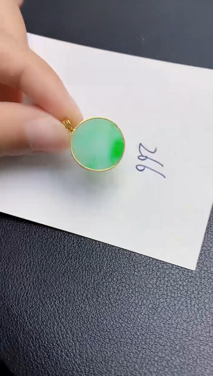 【闪购商品】翡翠颈饰18K金镶嵌000000000