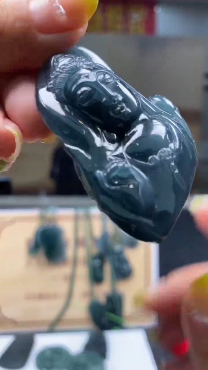翡翠未镶嵌颈饰********20