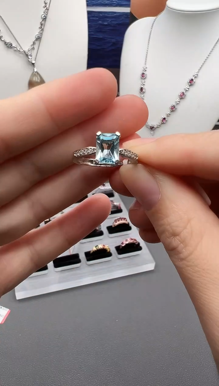 银S925镶嵌戒指托帕石6