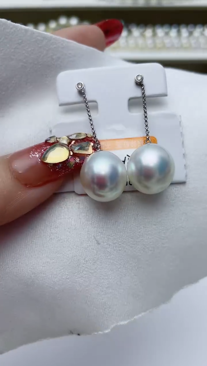 【闪购商品】海水珍珠耳饰18K金镶嵌A121