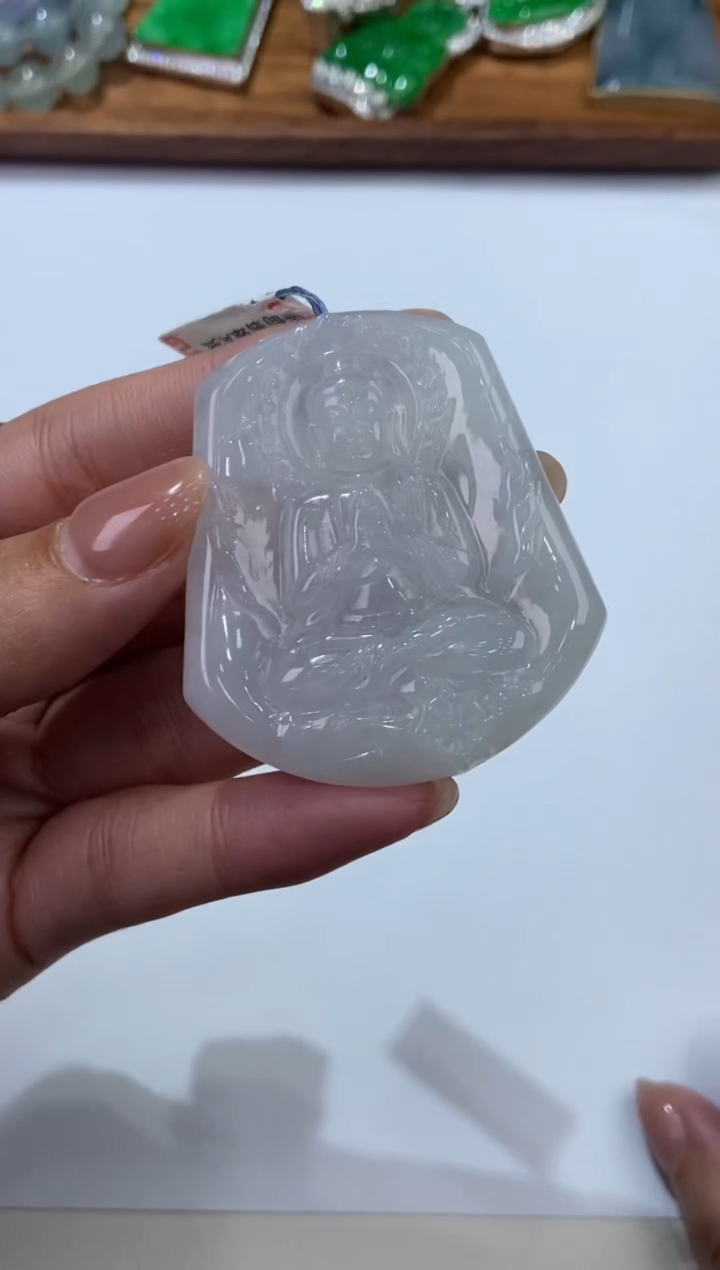 【闪购商品】翡翠未镶嵌颈饰2206899