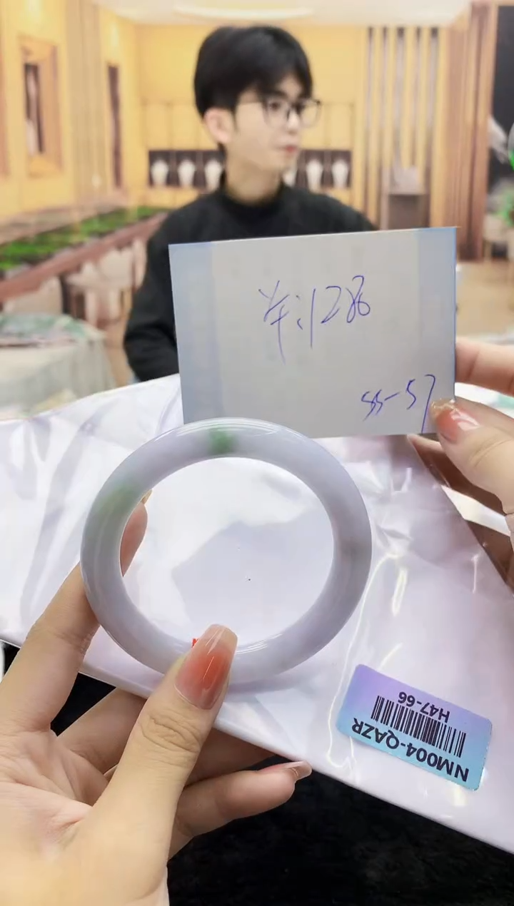 【闪购商品】翡翠手镯未镶嵌   H47-66