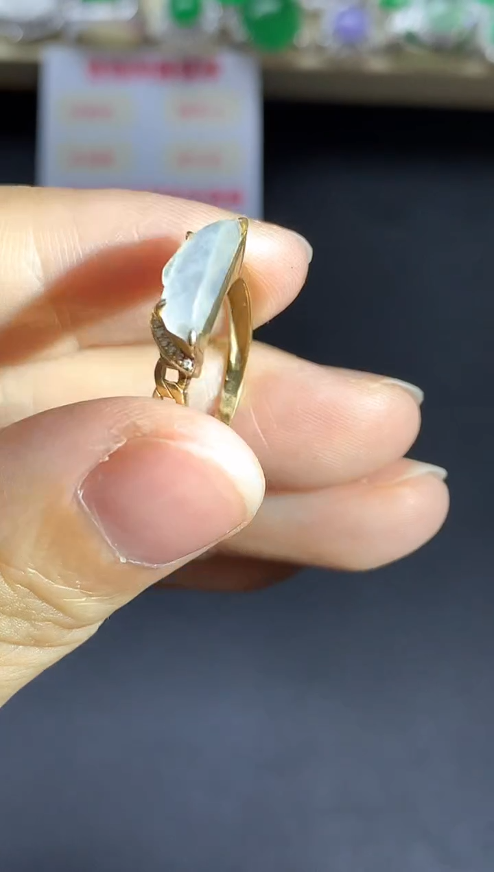 18K金镶嵌戒指翡翠197-中国好珍宝