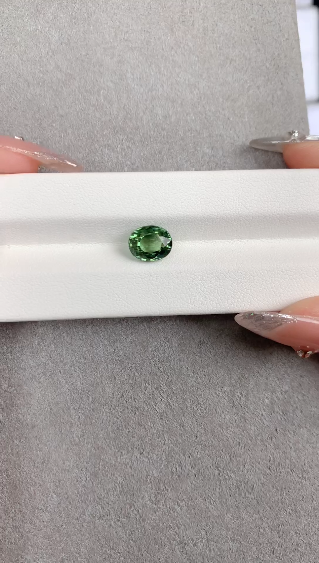 【闪购商品】碧玺裸石未镶嵌天然绿色碧玺7.3x9mm