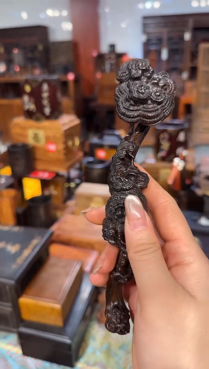 【闪购商品】木木艺雕刻如意摆件66.8888
