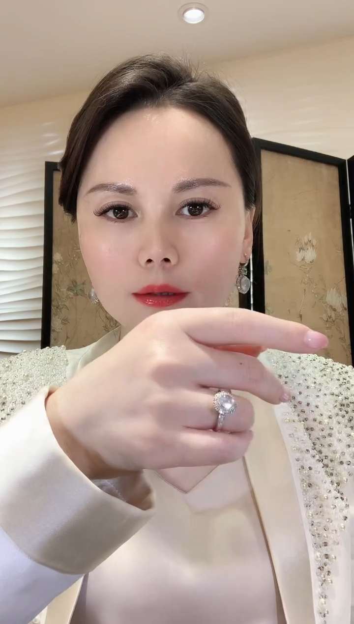 【闪购商品】翡翠戒指18K金镶嵌W41 翡翠