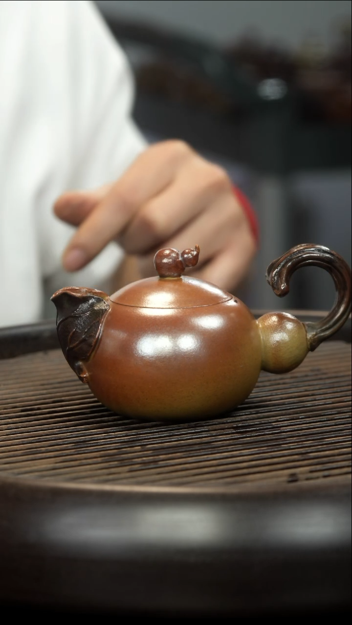 茶壶紫砂柴烧落釉 葫芦钮 福禄壶