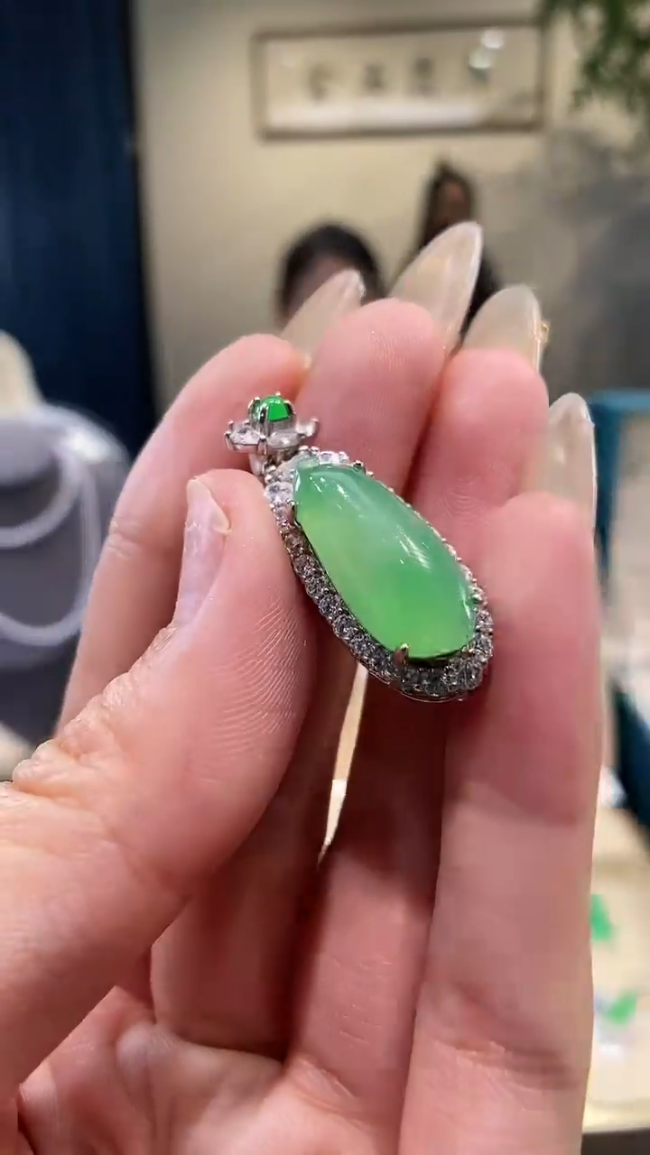 【闪购商品】翡翠吊坠(不含链)银S925镶嵌福瓜