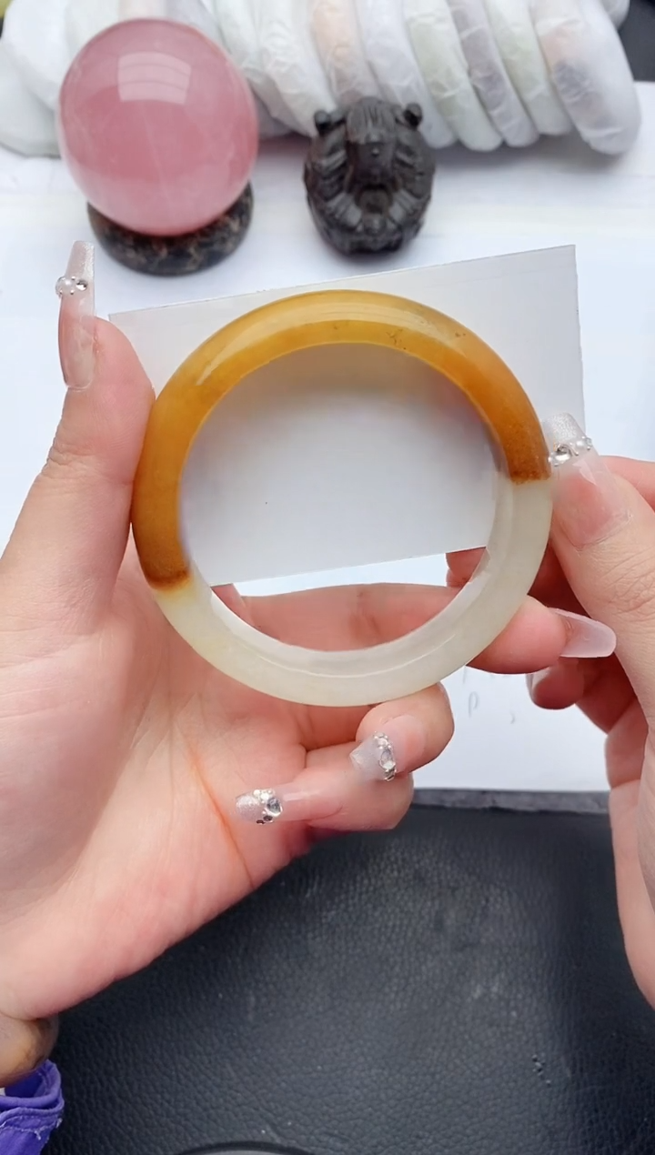 【闪购商品】石英质玉手镯未镶嵌G10+59/60