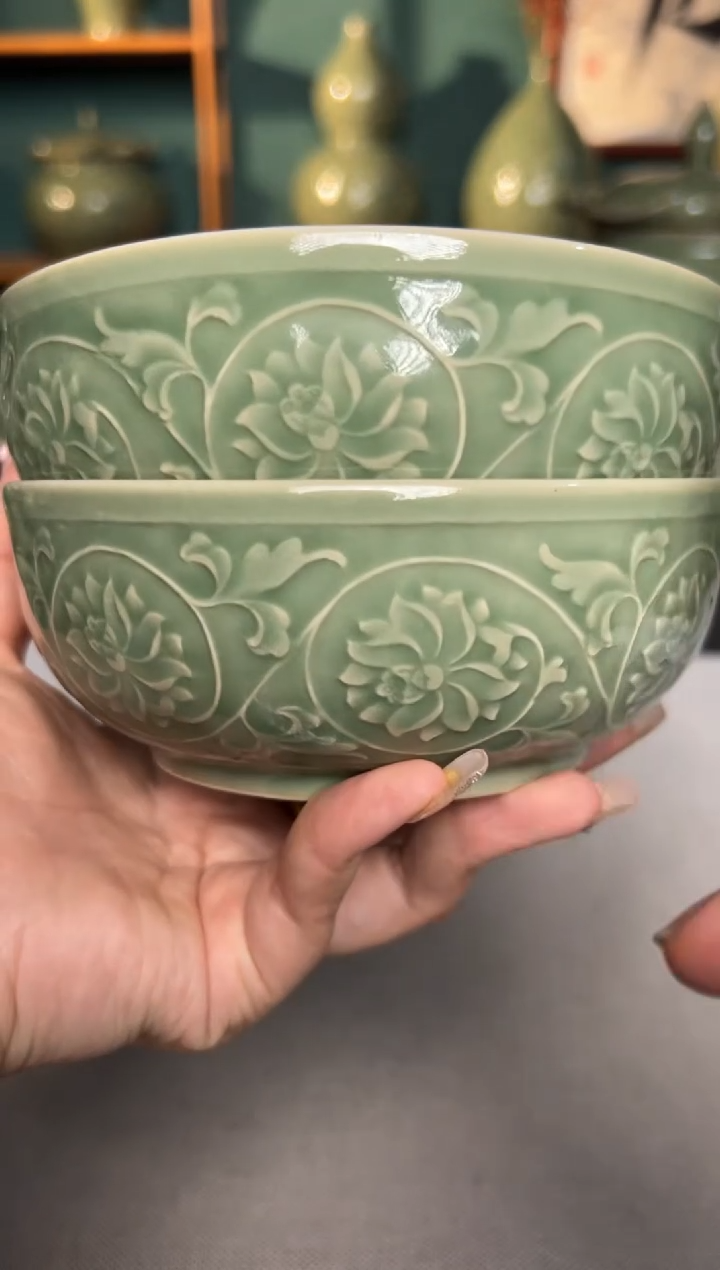 其他耀州窑青釉5寸缠枝莲纹米饭碗2只